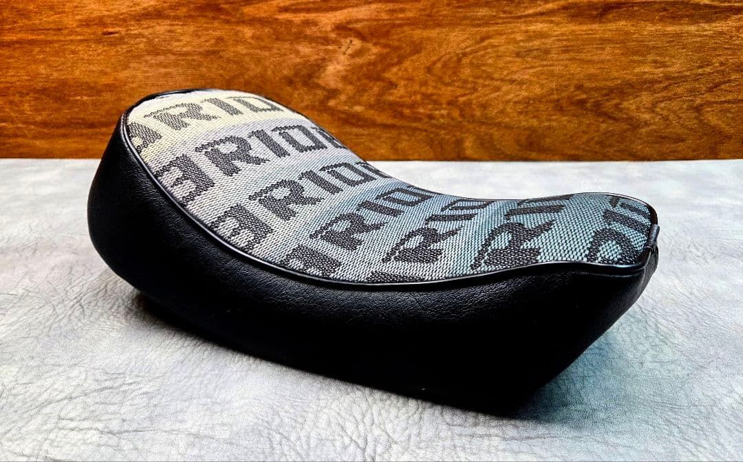 モンキー　Z50J/AB27 　新品 　BRIDE 　グラデーション