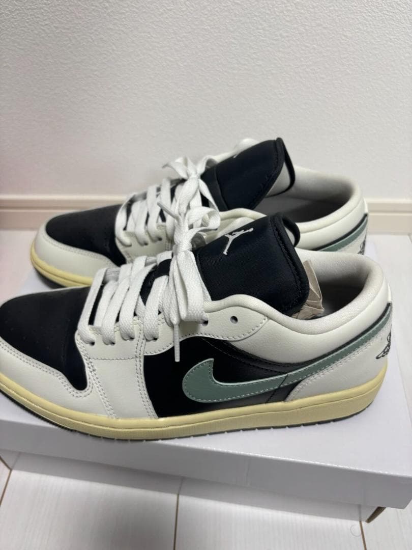 靴 Nike Air Jordan 1 Low 10.5 UK