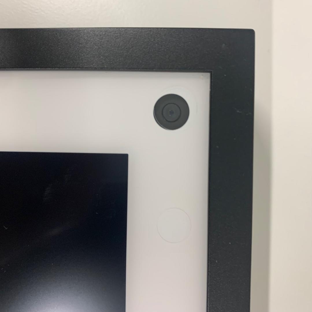 Amazon　Echo　Show15　第一世代　箱、壁掛け用ビスなし