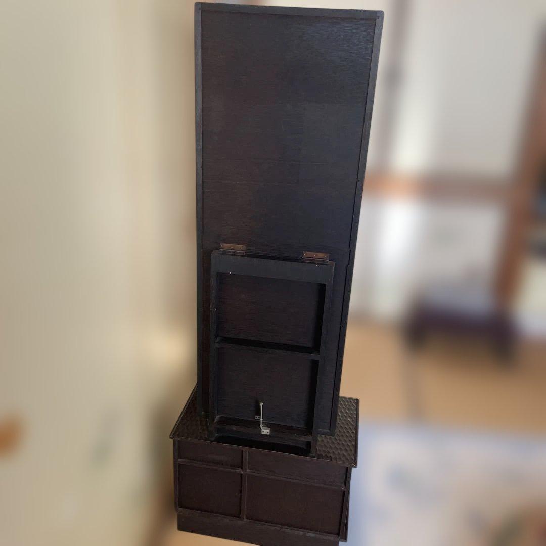 鎌倉彫り　木製ドレッサー・鏡台 引き出し付き