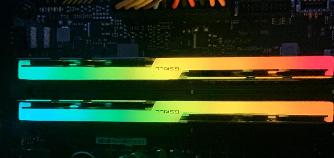 メモリー G.SKILL TRIDENT Z NEO DDR4 3600MHz 16GB