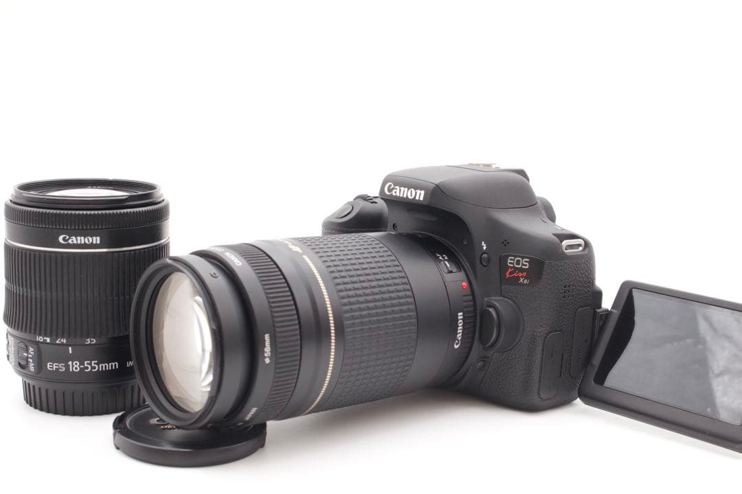 Canon EOS Kiss X8i ダブルレンズ　広範囲をカバー　Wi-Fi