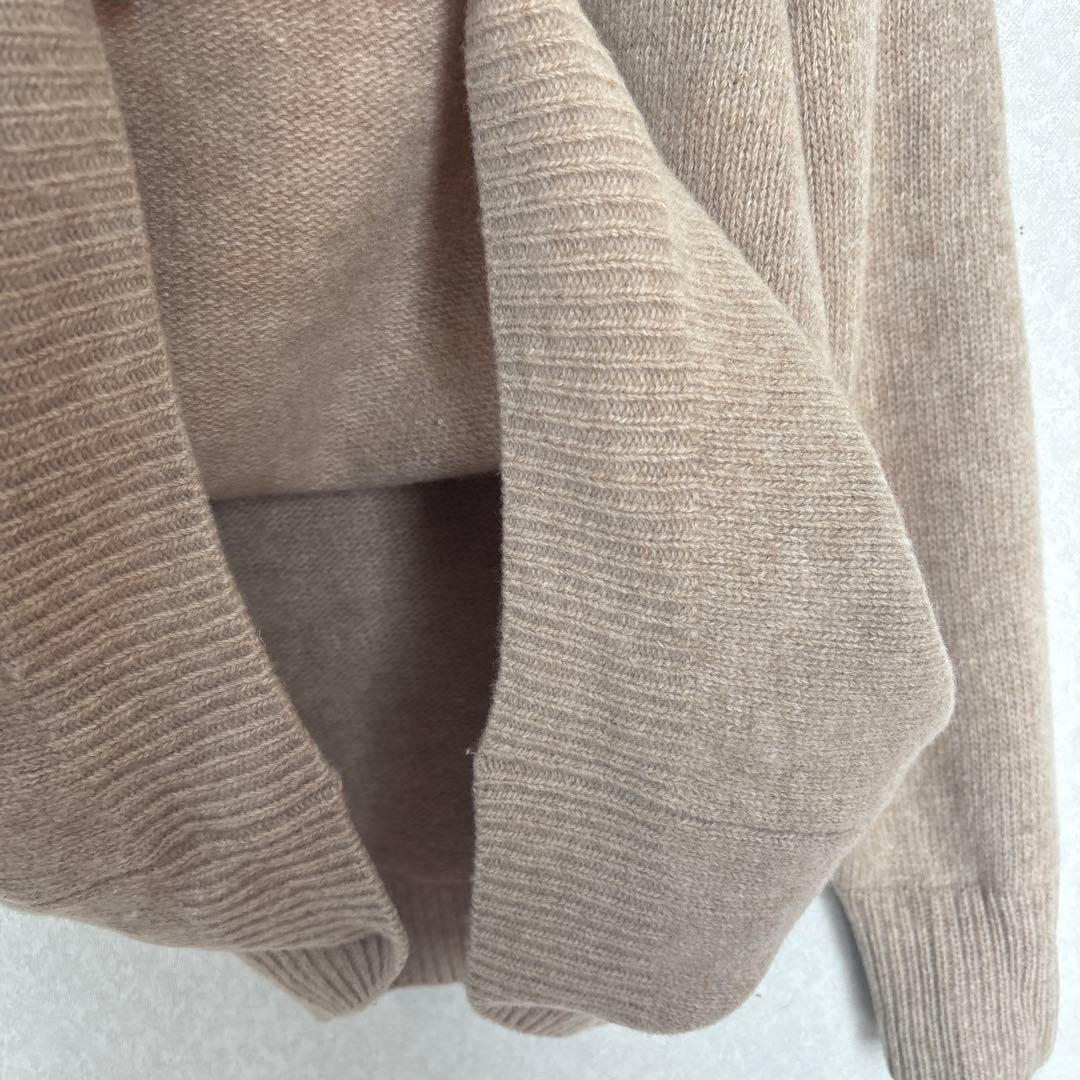 クラネ*フード付きベージュニットセーター