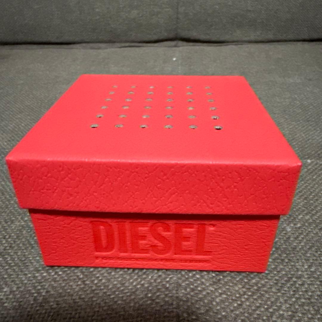 DIESEL　ディーゼル　チェーンブレスレット　シルバー　ロゴ　箱付き　保存袋