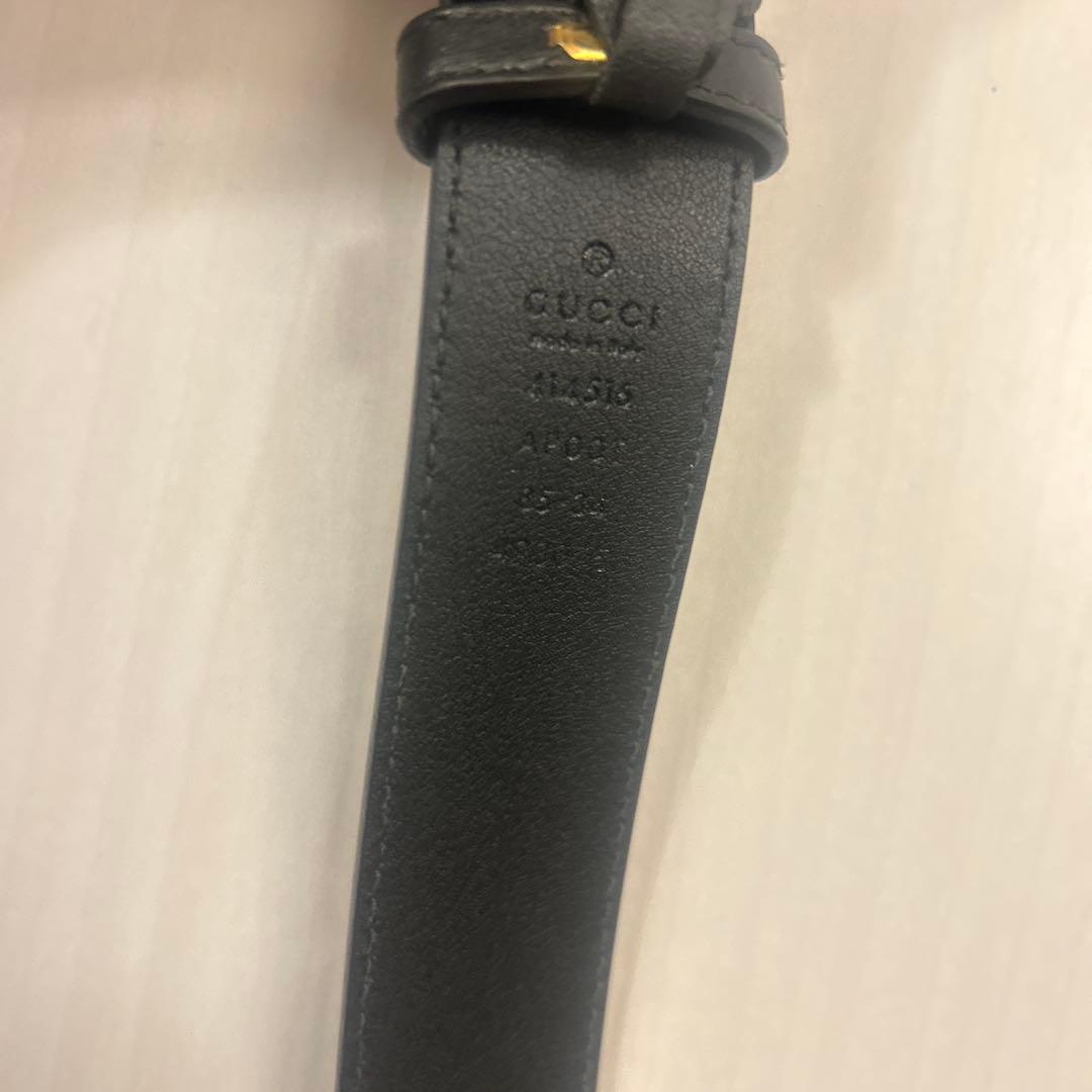 GUCCI 黒 レザー ベルト GGバックル