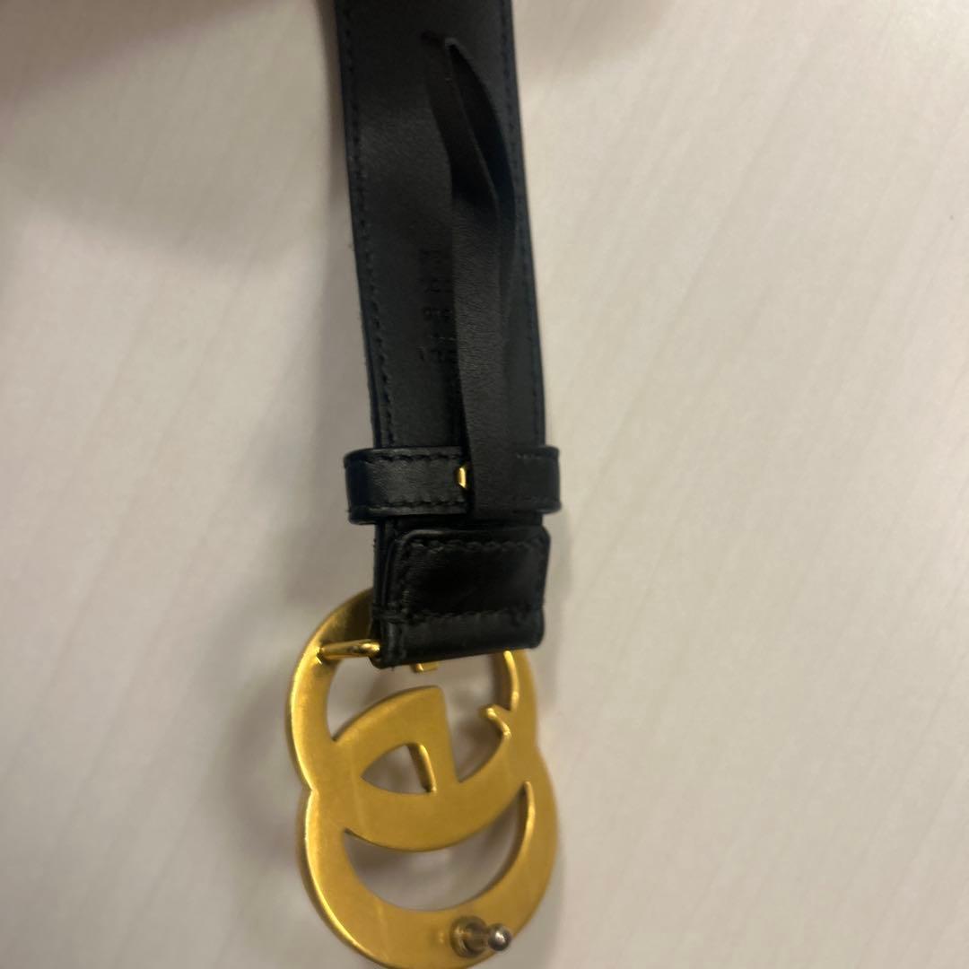 GUCCI 黒 レザー ベルト GGバックル
