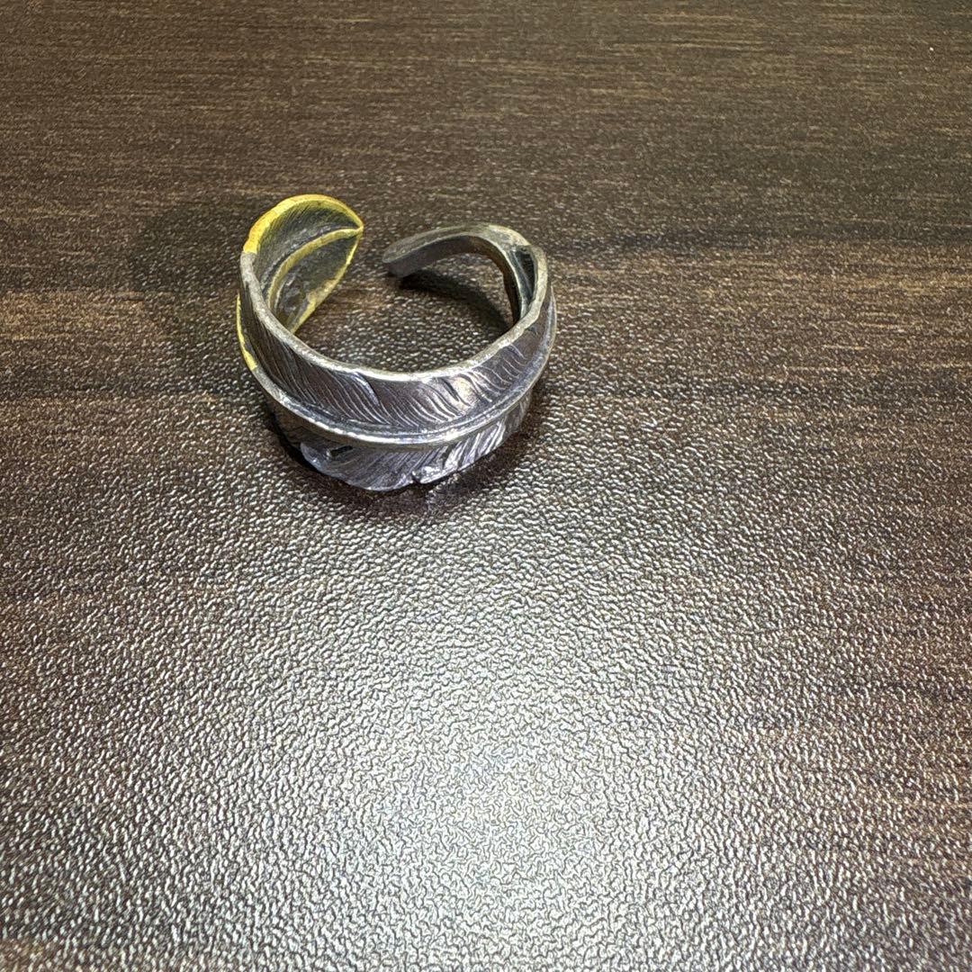 フェザーデザインリング シルバー　左向き