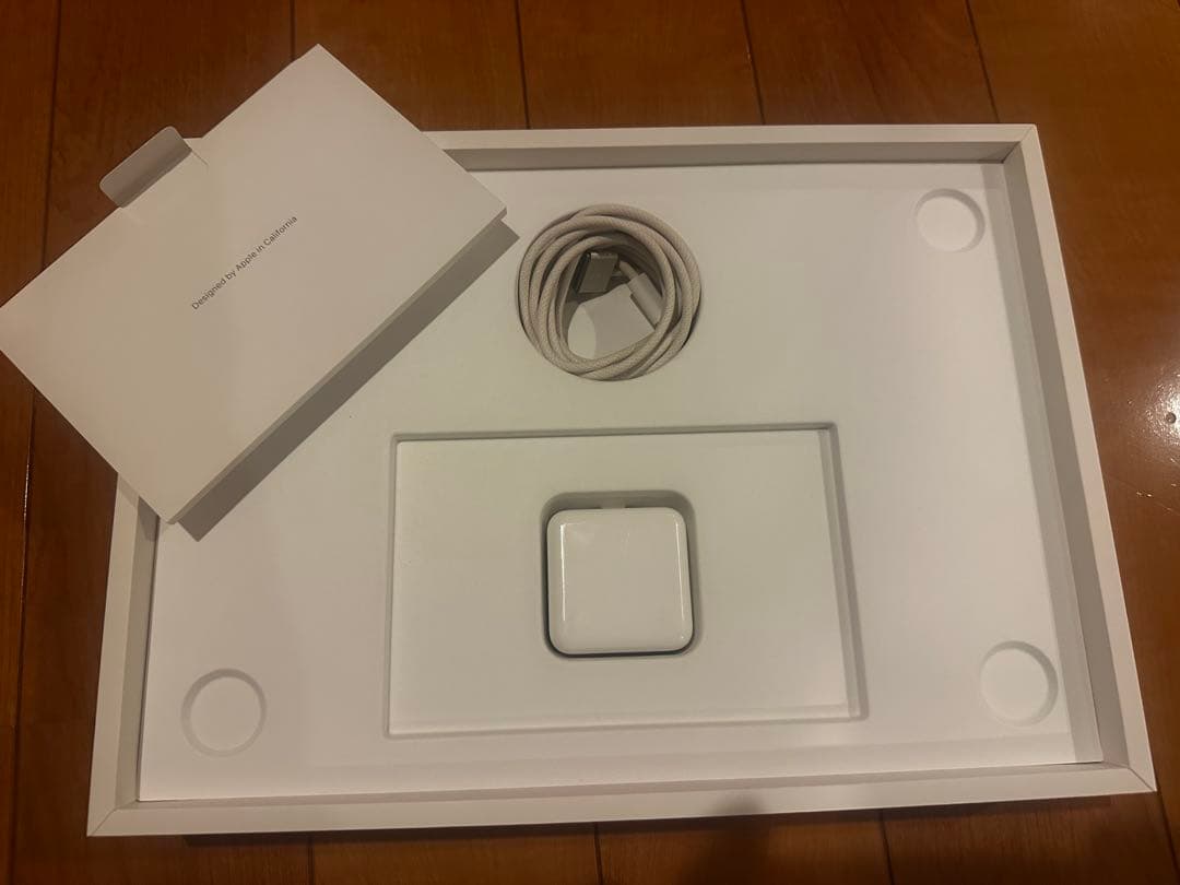 美品Apple 13インチMacBookAir M4 16GB 512GB