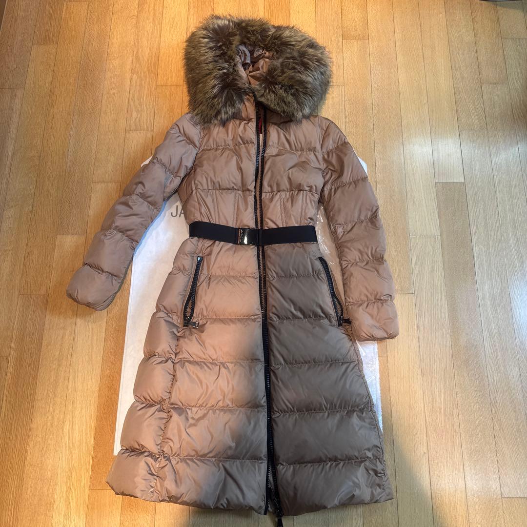 破格　モンクレール　BOUCAGE 00 キャメル