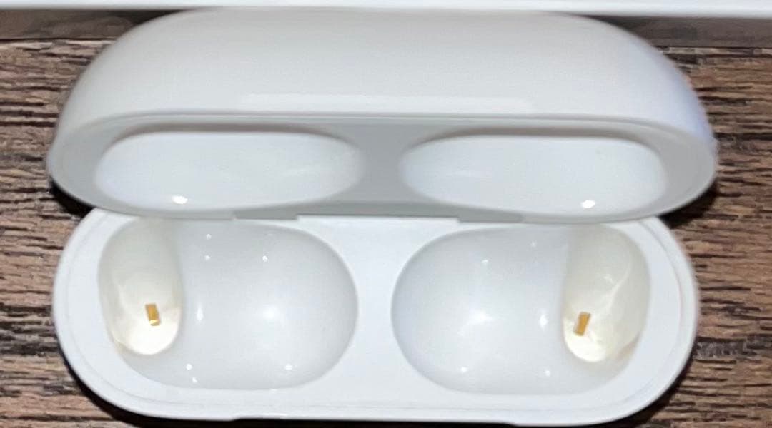 AirPods Pro 第2世代　MagSafe充電ケース、付属品完備