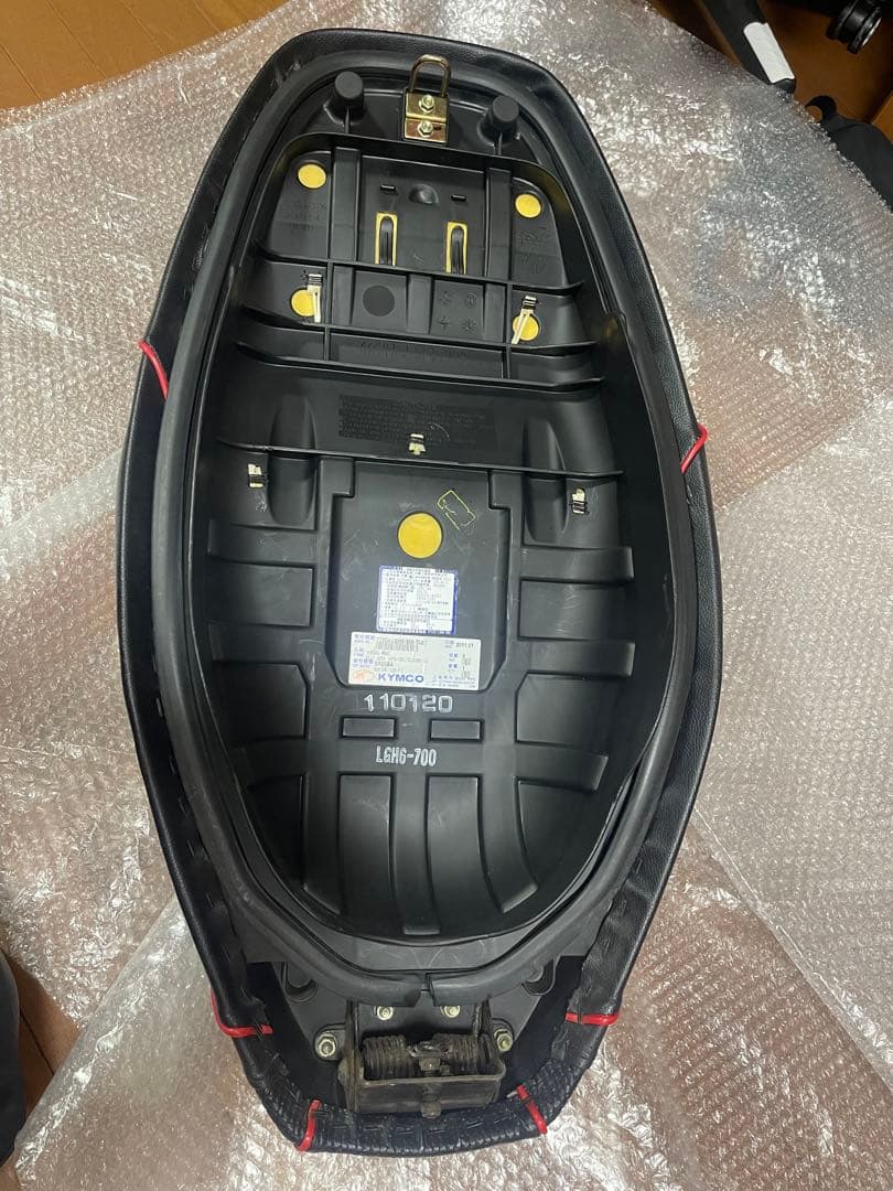 キムコKYMCOレーシング125fi用カスタムシート