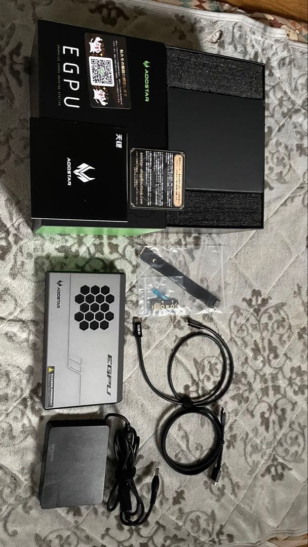 AOOSTAR XG76 EGPU RX7600M OCuLinkとUSB4接続