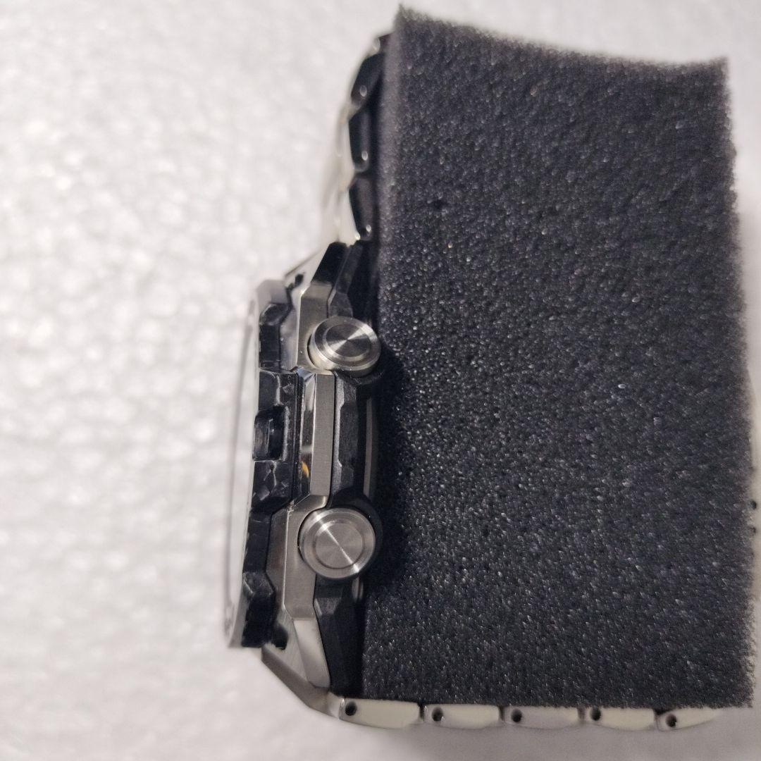 CASIO G-SHOCK GST-B400XD-1A2JF 生産終了モデル