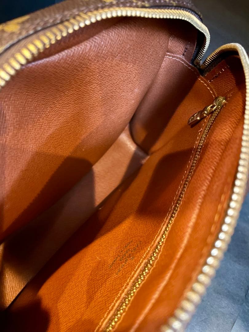 ルイヴィトン トロカデロ 27