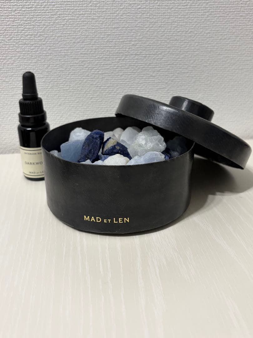 アロマグッズ MAD ET LEN (BLUE CRYSTAL &DARKWOOD)