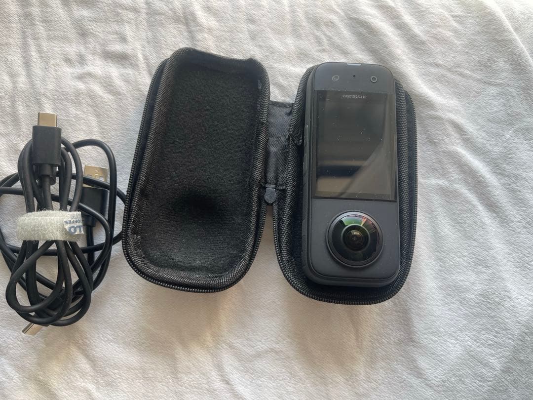 Insta360 X3 ＋ バッテリー2個＋充電ボックス付き