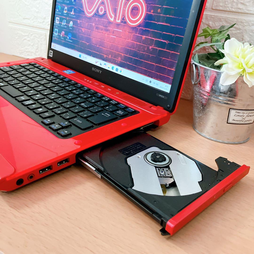 Windows11✨爆速SSD搭載☘️すぐ使えるカメラ付VAIO赤ノートパソコン