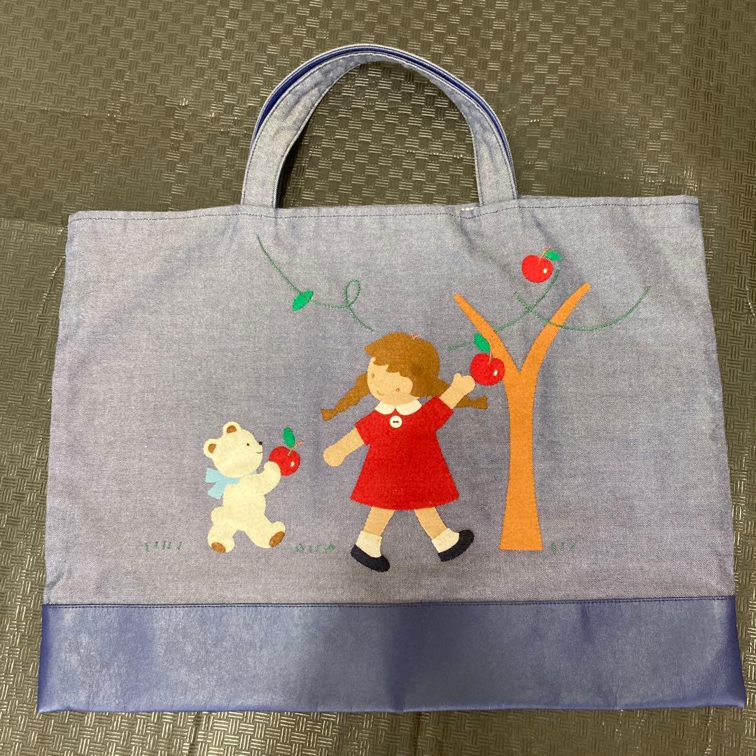 ♡美品ファミリア鞄♡レッスンバック　ネイビー　ファミちゃん　値下げ