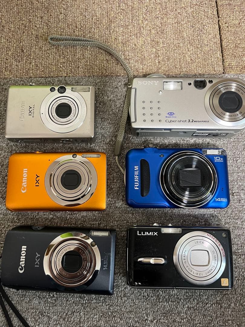 コンパクトデジタルカメラ　ジャンク品