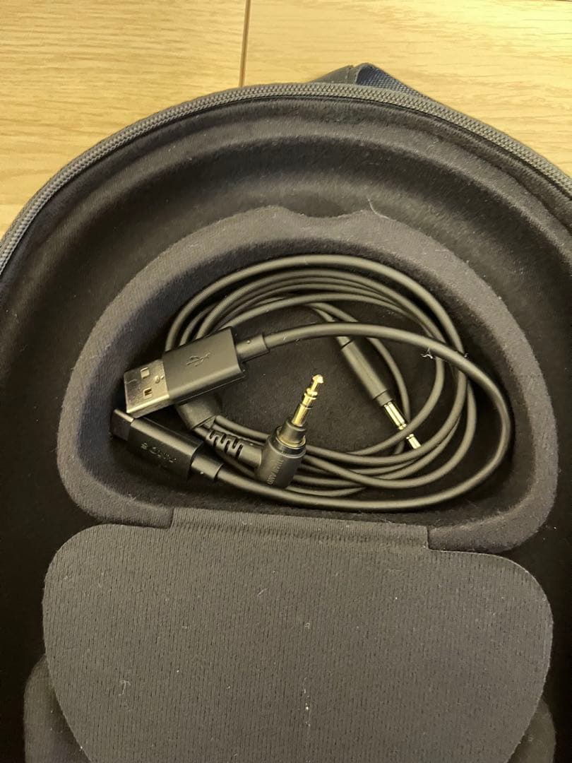 SONYワイヤレスヘッドホン　WH1000XM5 (B)