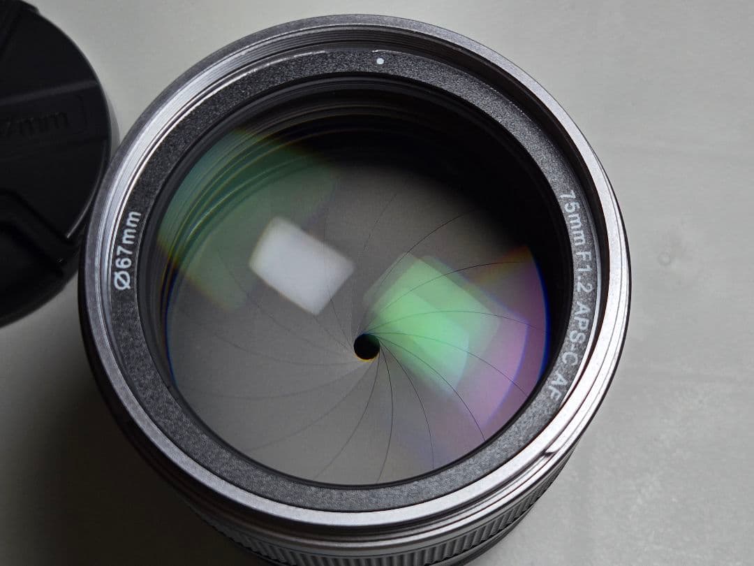 SIRUI Sniper 75mm F1.2 xマウント