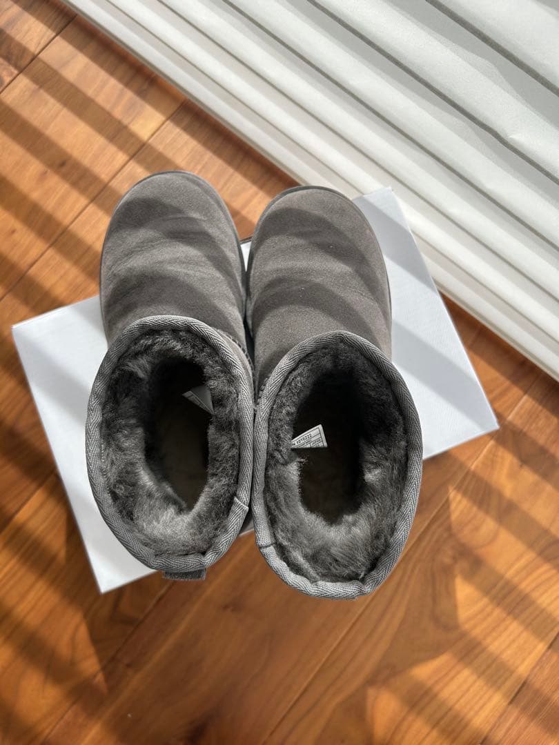 【美品】UGG グレー ショートブーツ