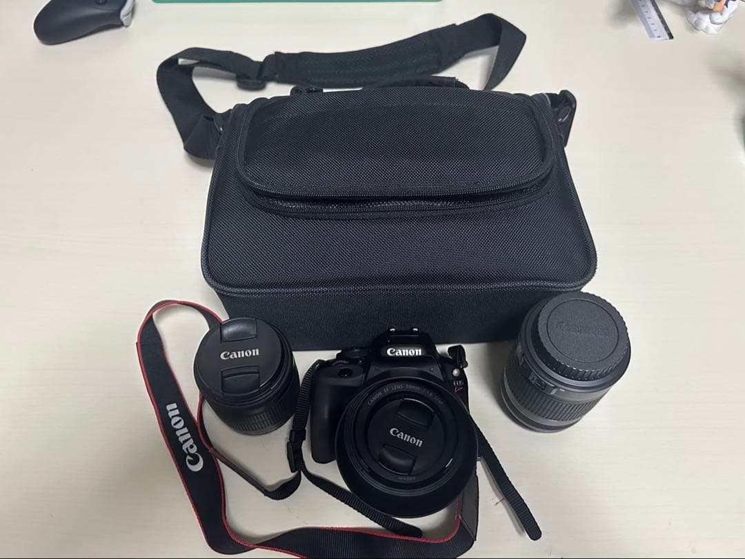 Canon EOS KISS X7 Wズームキット➕三脚　すぐ始められるセット