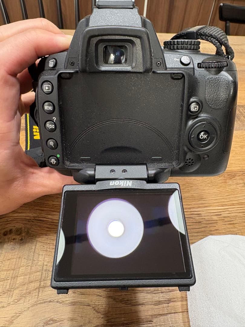 【美品】Nikon D5000 完動品　デジタル一眼レフカメラ