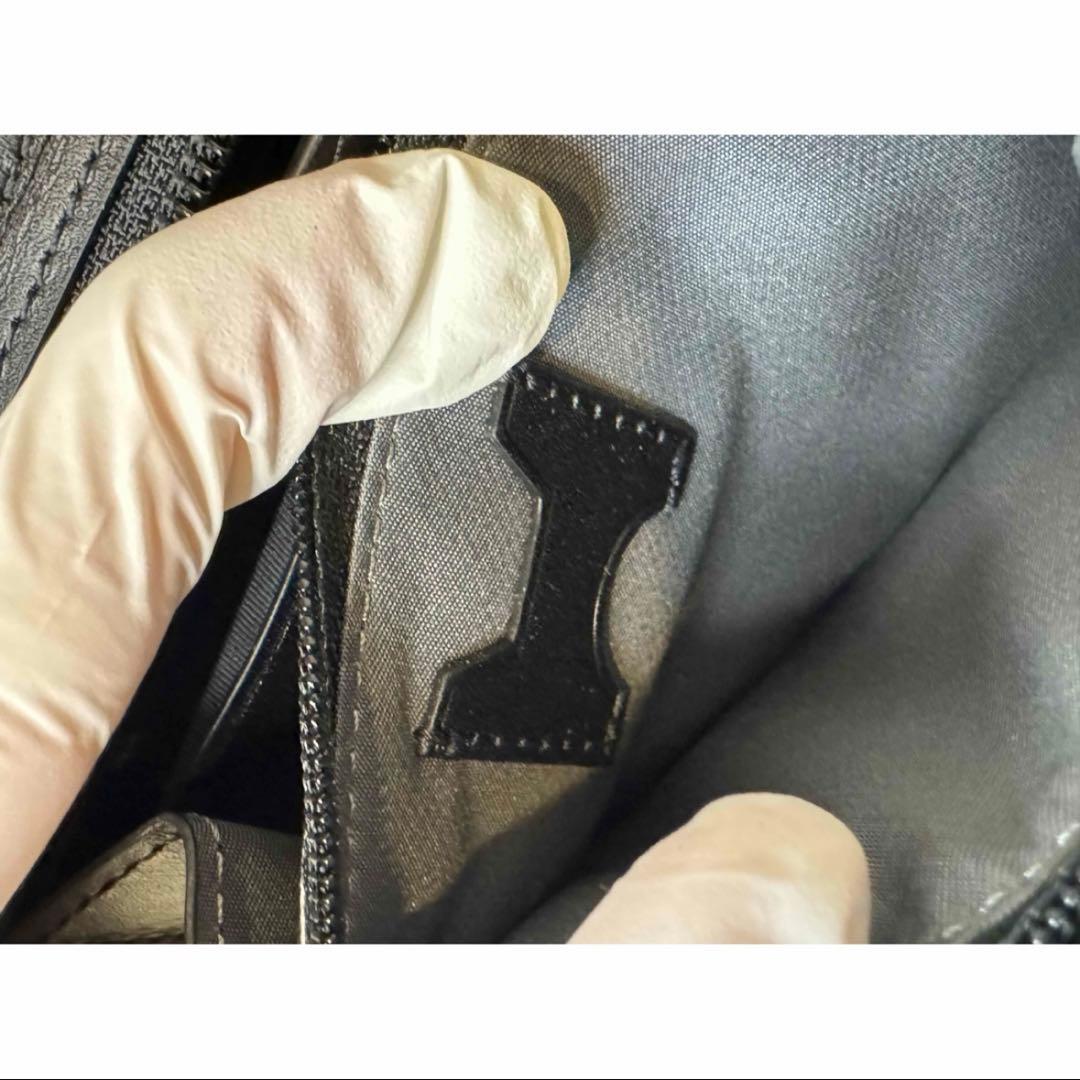 未使用　TUMI ラウンドジップロングウォレット