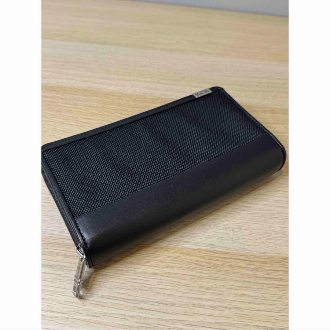 未使用　TUMI ラウンドジップロングウォレット