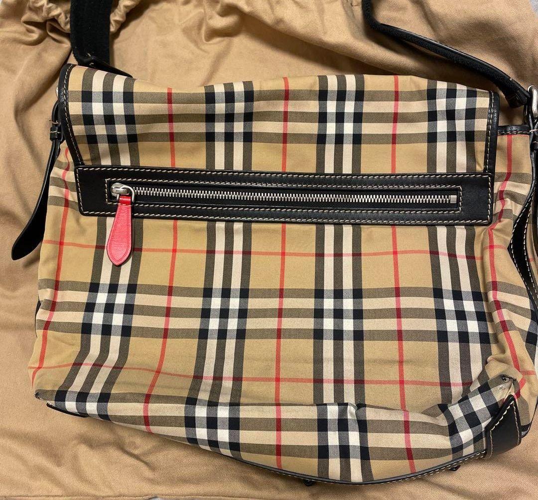 定価130,000円 エビデンスあり美品 バーバリー ショルダーバック
