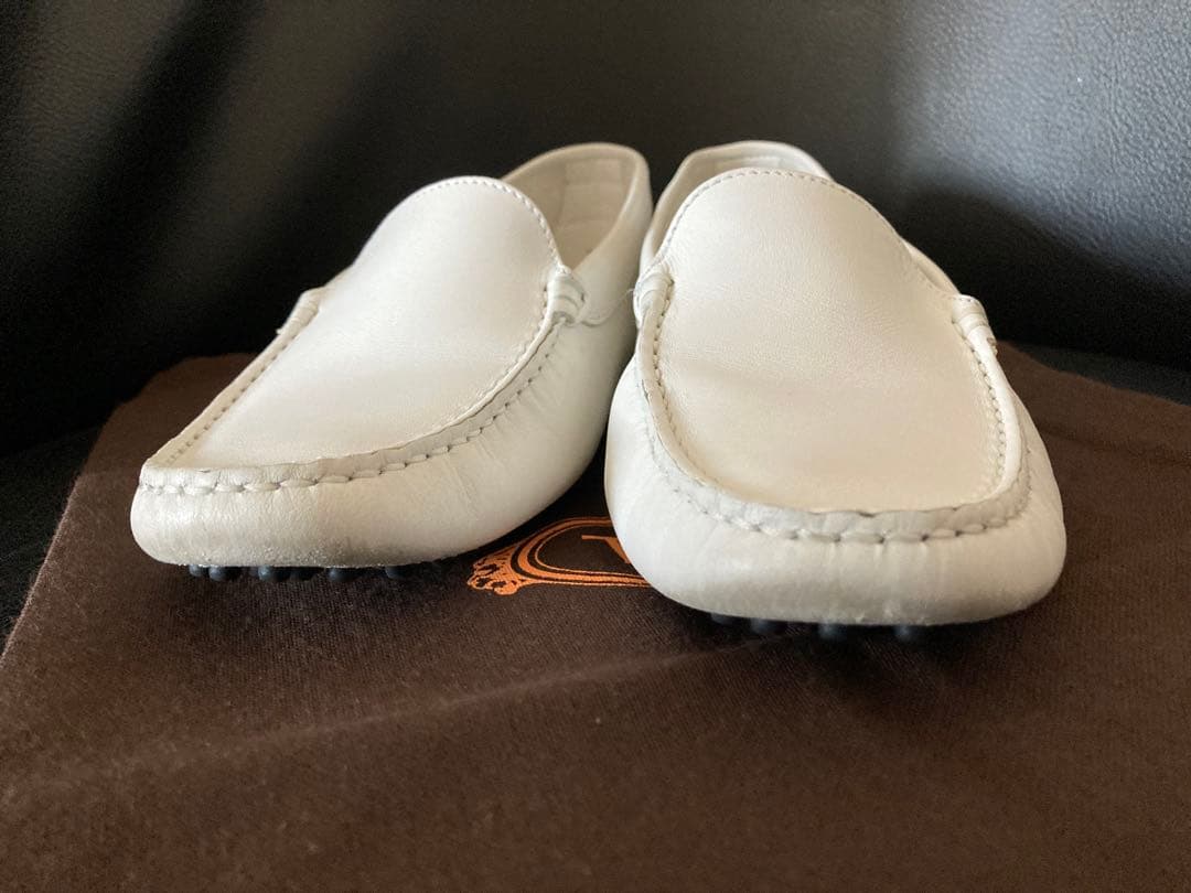TOD'S トッズ ドライビングシューズモカシン スリッポン 22.5 美品
