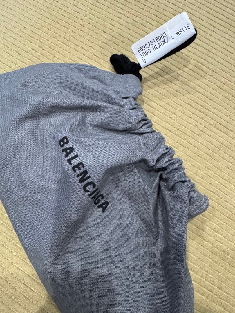 BALENCIAGA レザーキーホルダー ブラック