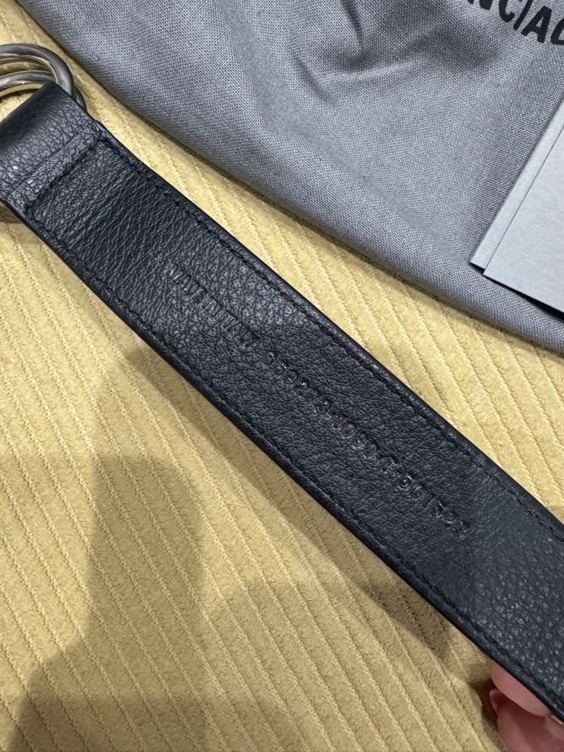 BALENCIAGA レザーキーホルダー ブラック