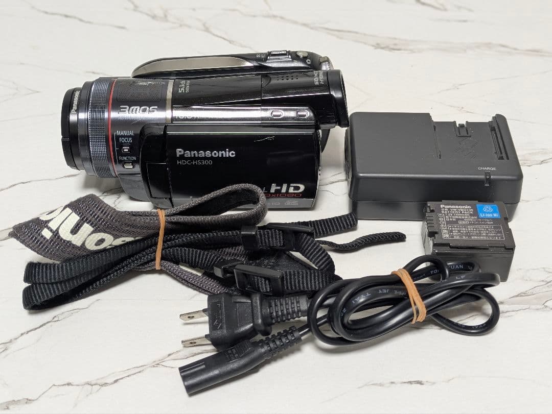 Panasonic　HDC-HS300　大容量HDD内蔵 ブラック