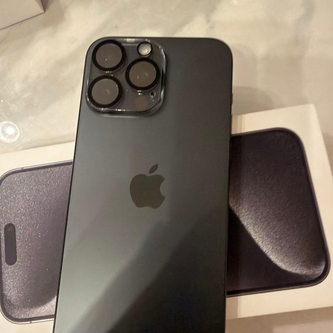 Apple iPhone ブラック 本体