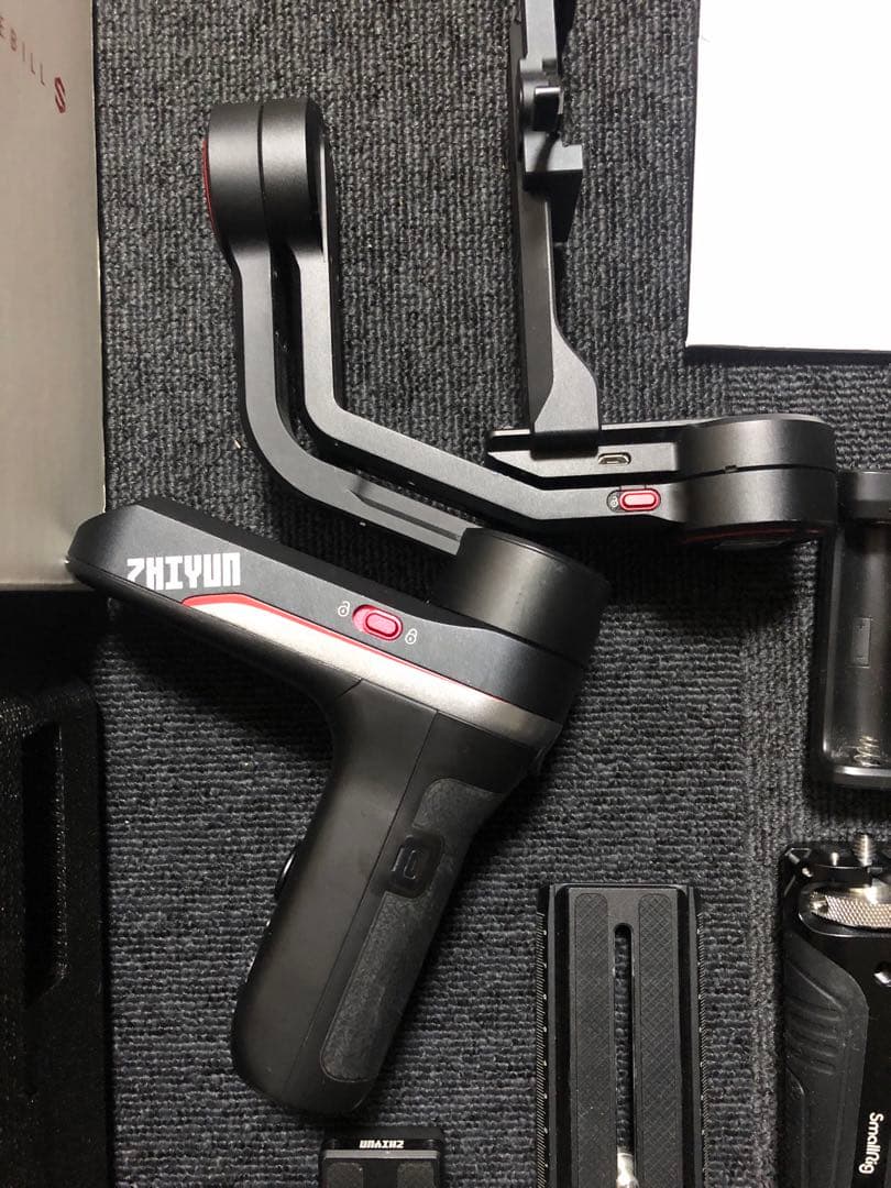 ZHIYUN WEEBILL-S ＋SmallRigハンドグリップ