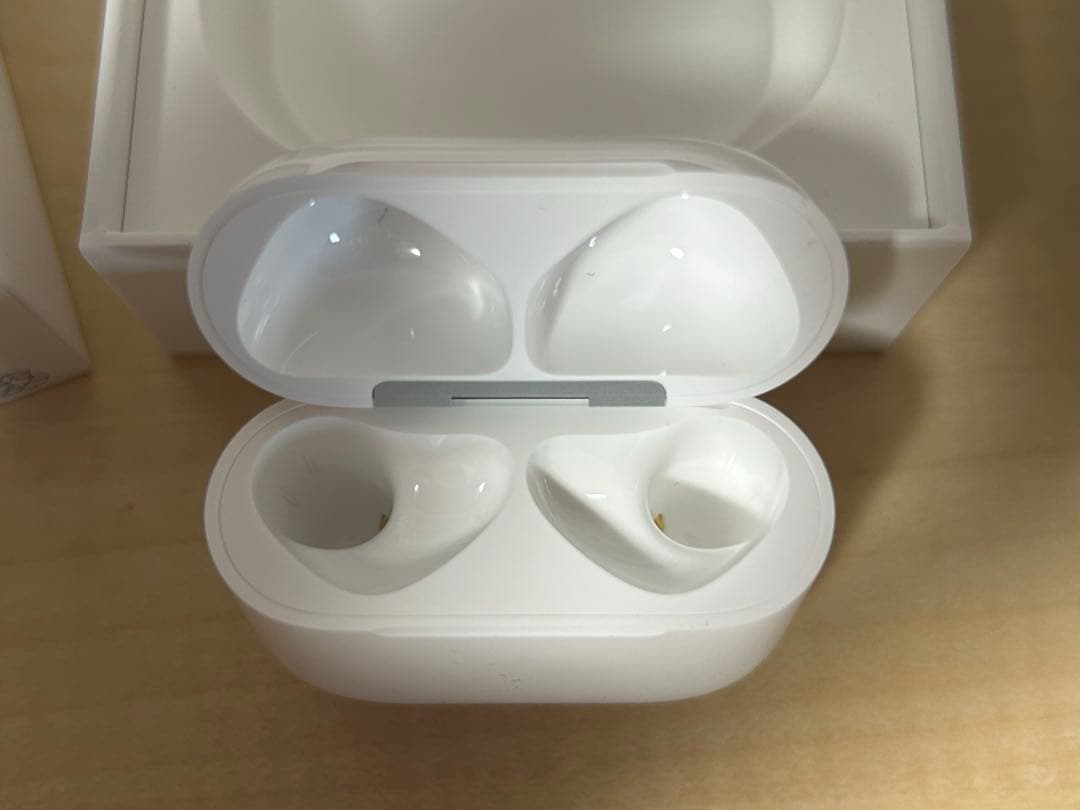 Airpods4 (第4世代)