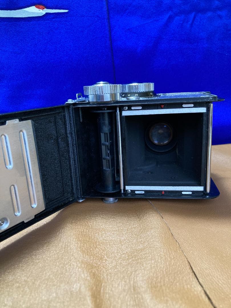 整備済 YashicaFlex C　ミラー交換・動作良好　美しい外装の二眼レフ