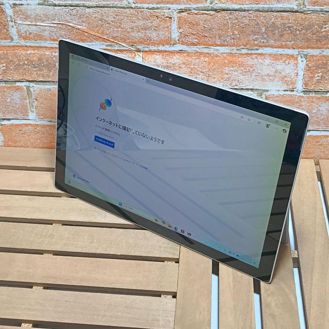 (2439)Surface Pro Core m3 128GB 充電126回♪