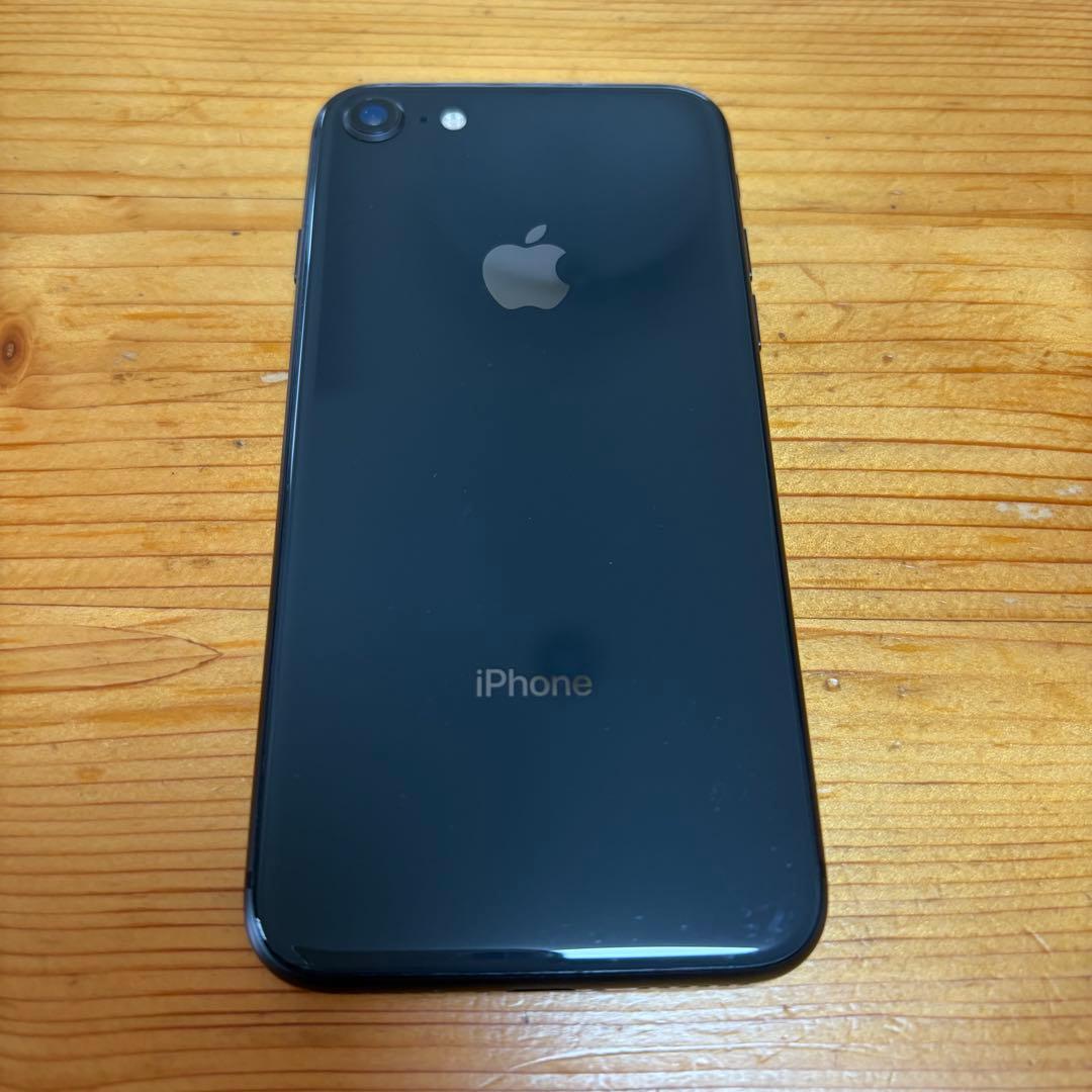 Apple iPhone8 64GB スペースグレー