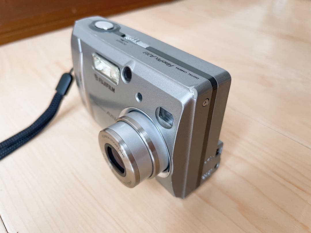 デジカメ　富士フイルム　a203 フジフィルム　fine pix a203