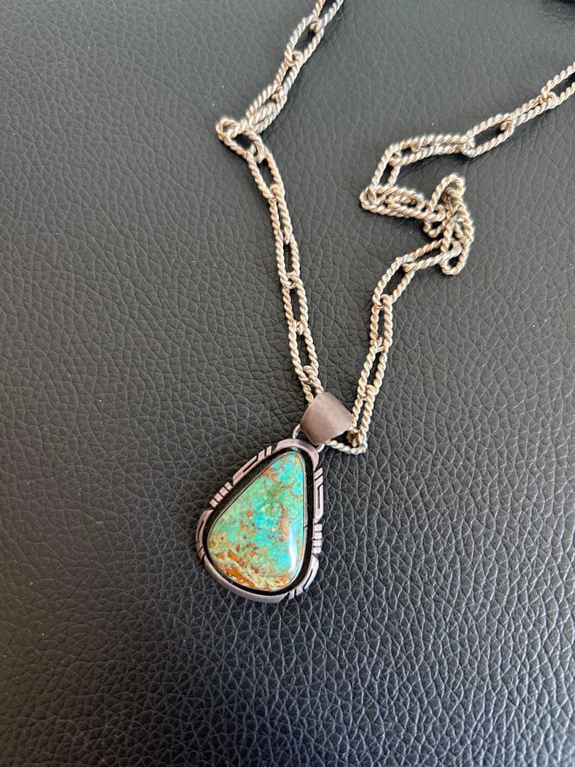 ナバホ ターコイズ Elouise kee 作 フラットヘッド チェーン