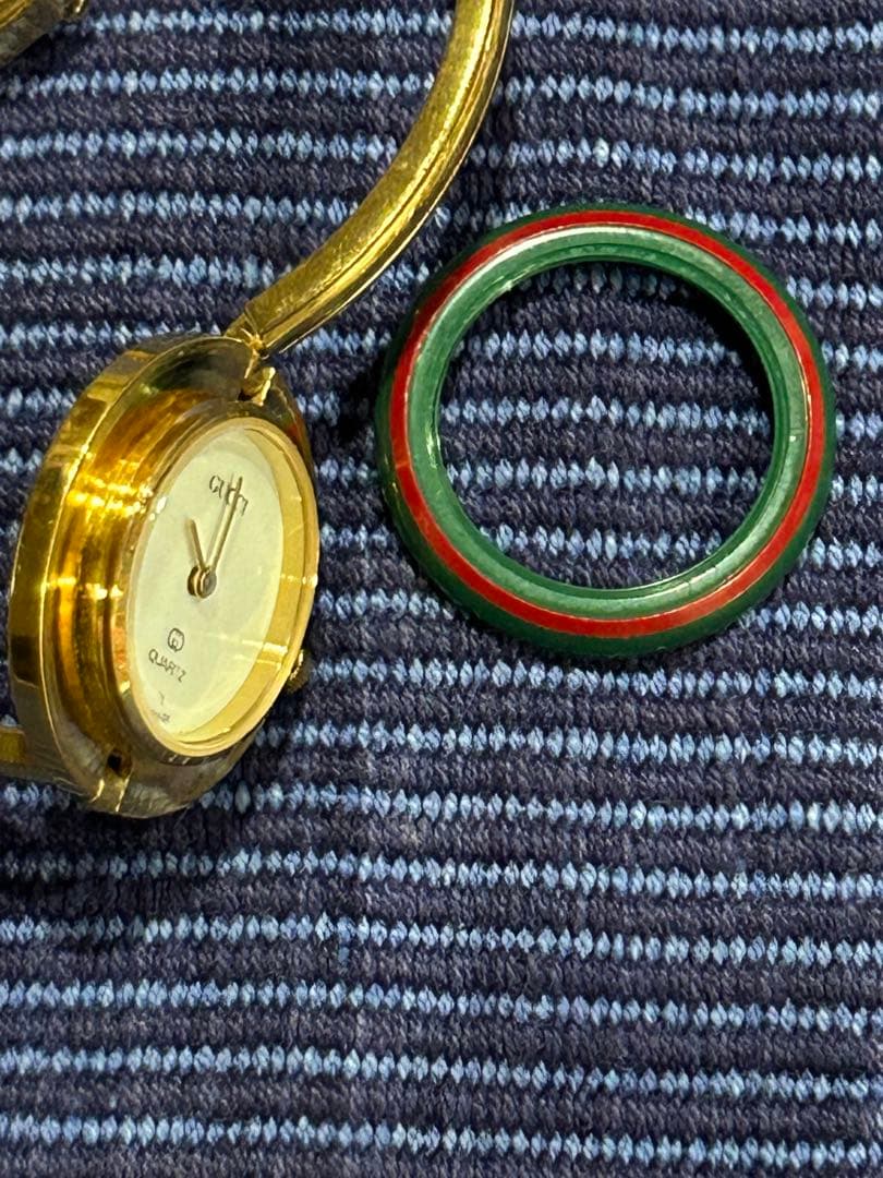 なき　グッチチェンジベゼル　シェリーライン1100-L