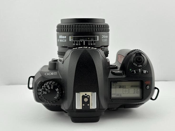 ★極上品★ニコンNIKON D100/ AF NIKKOR 24mm F2.8D