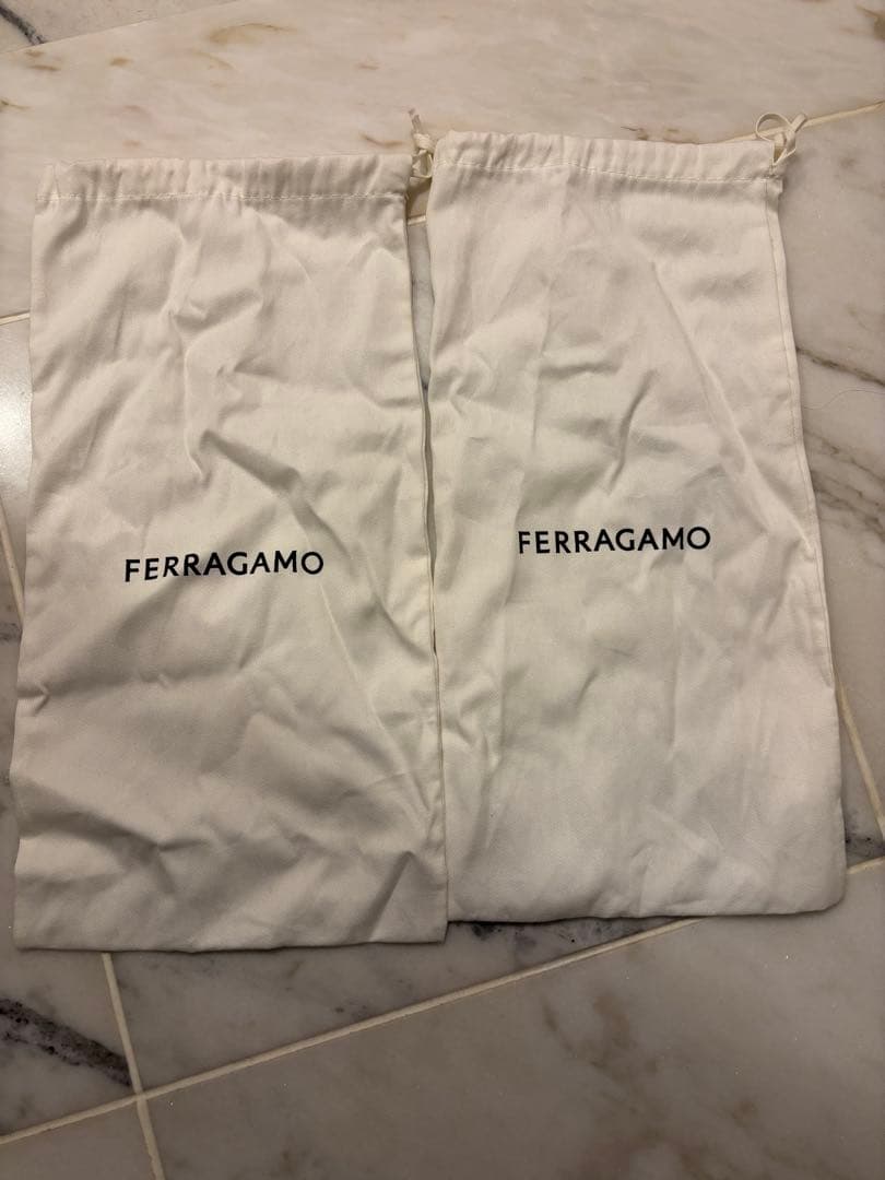 Ferragamo 5 1/2(23cm)ブラックリボンポインテッドトゥパンプス