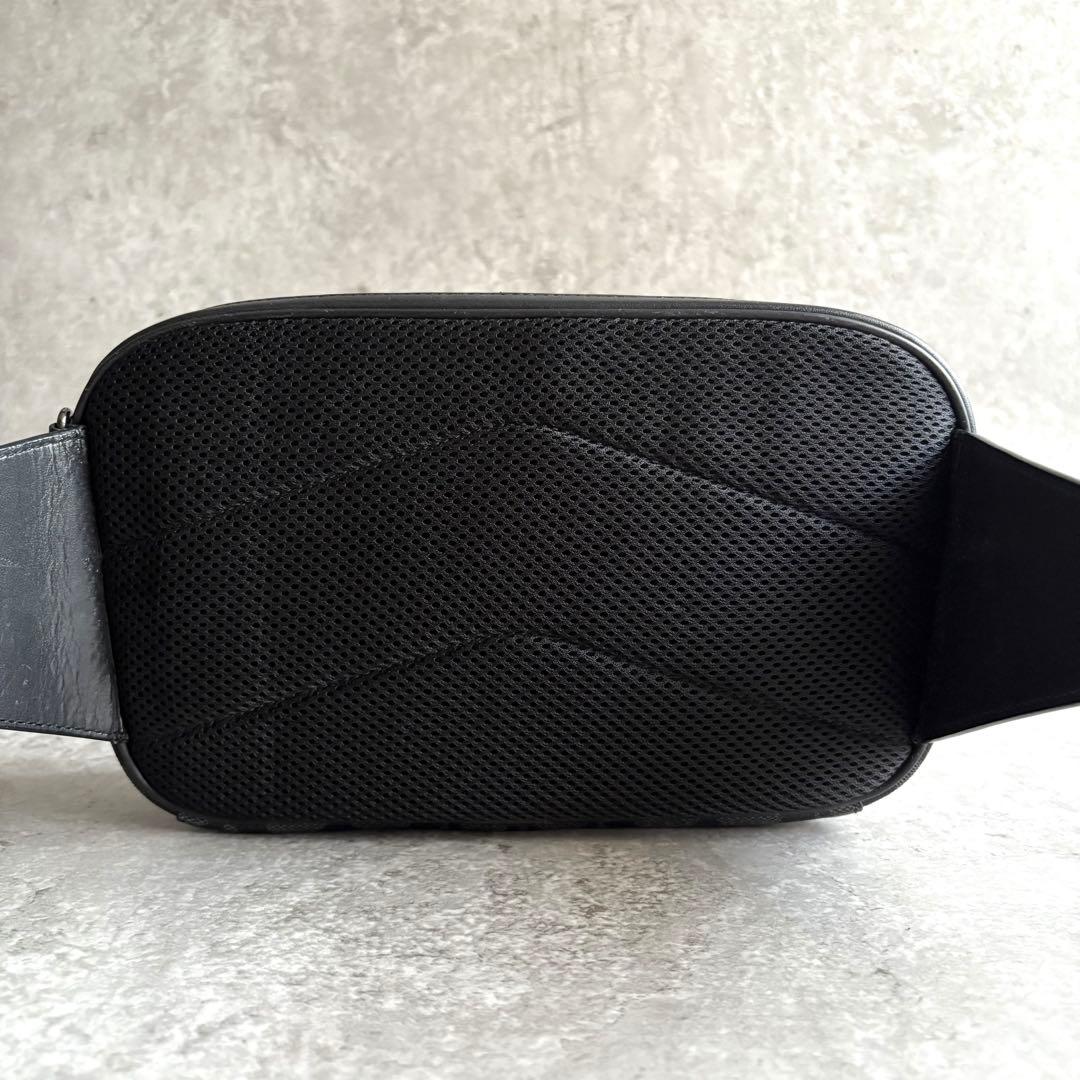 【ヨシヨシ様】COACH グラハム ボディバッグ ショルダーバッグ シグネチャー