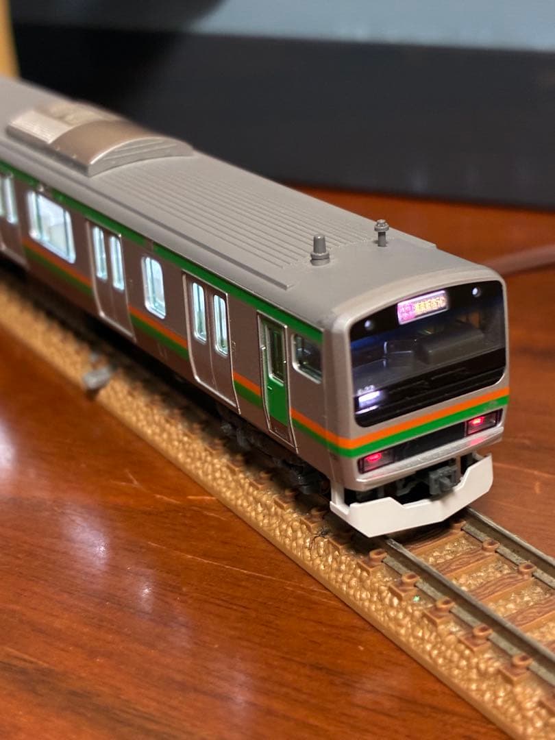 JR E231系8両 kato ライト室内灯点灯確認済