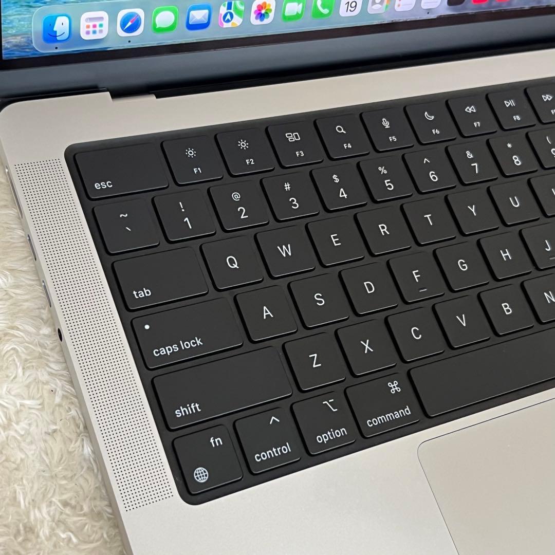 MacBook Pro M1 Max 32GB/512GB 2021 USキー