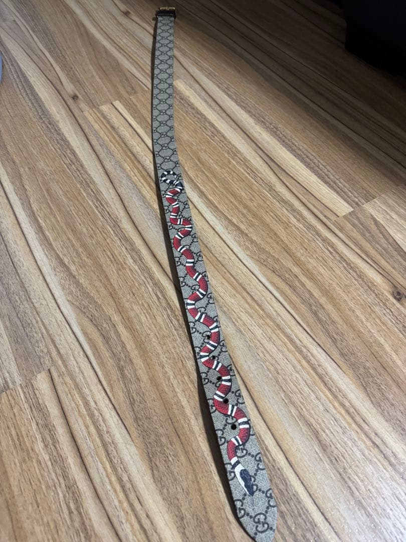 グッチ スネークプリントGGベルト ベージュ サイズ85